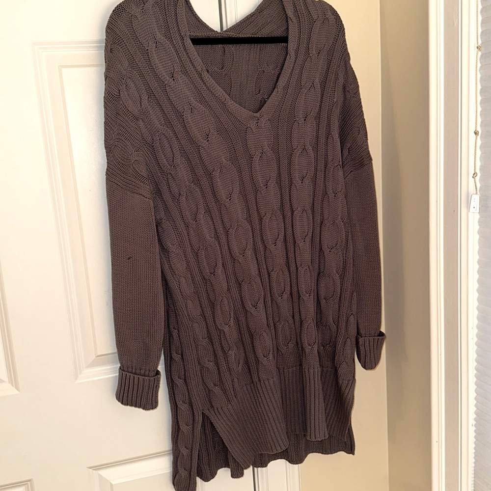 Gray cable knit loose fitting fall sweater